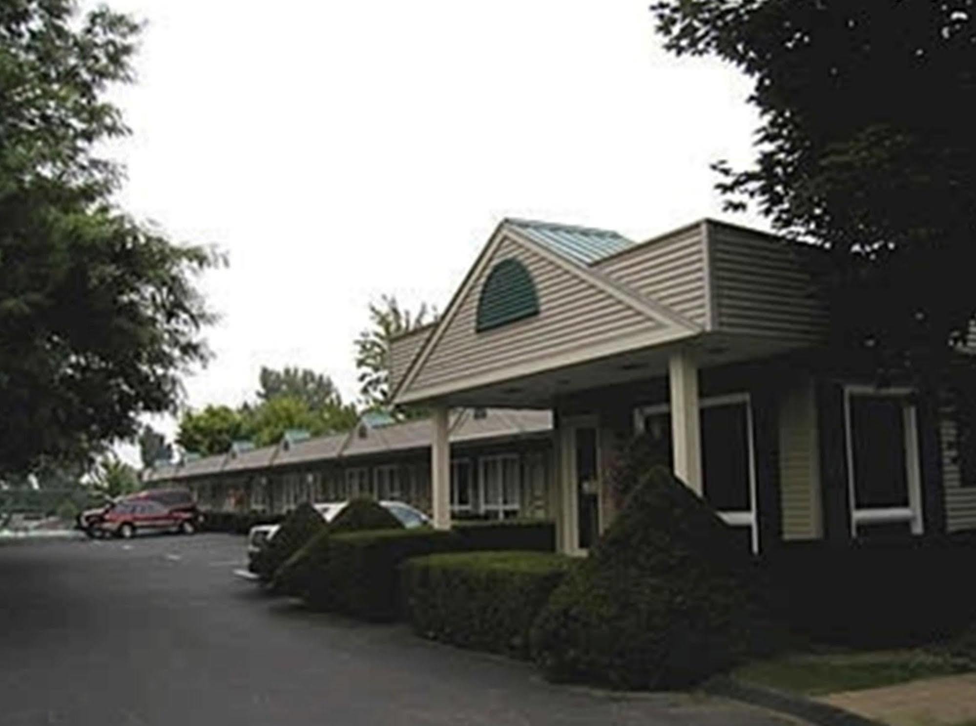 T-Bird Motor Inn Shelburne Kültér fotó